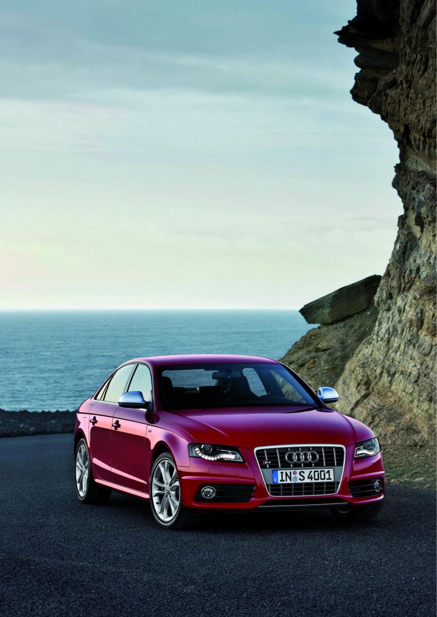  Audi S4 Sedan (B8, 8K) 2009 года  (WW) (фото 40 из 55)